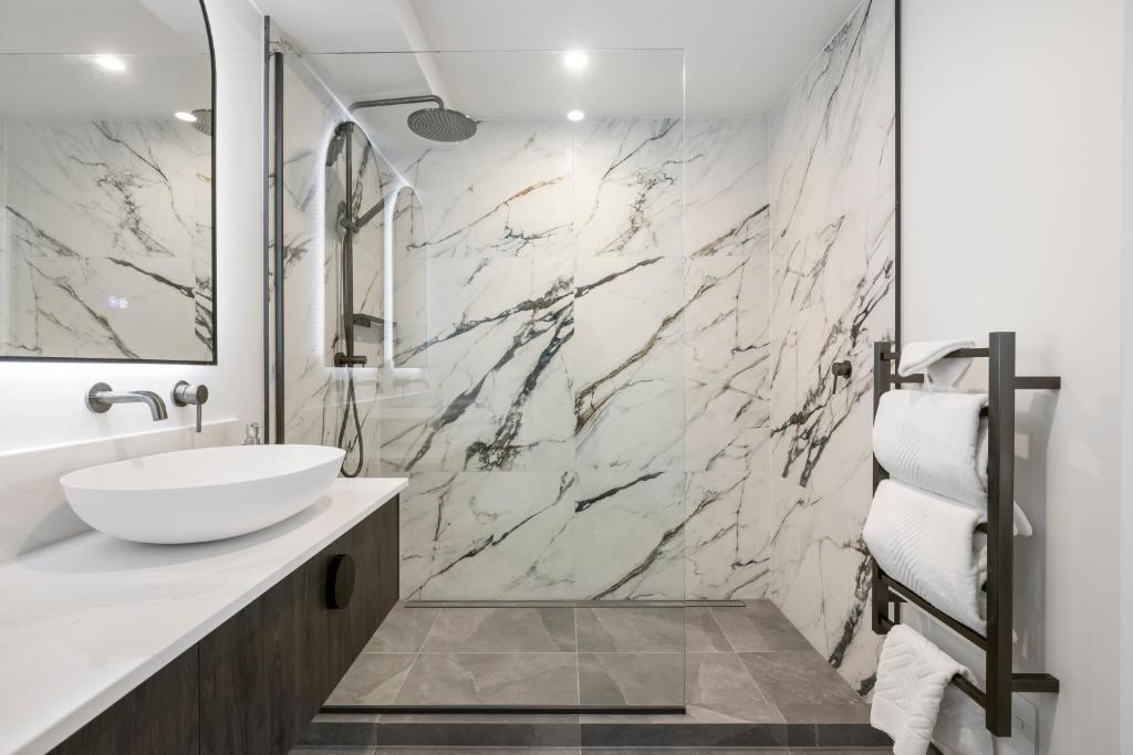 Belle Mer Beachfront Apartments - Self Serviced - Resim 23