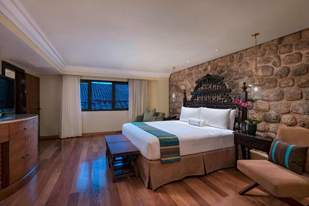 Katil atau katil-katil dalam bilik di JW Marriott El Convento Cusco
