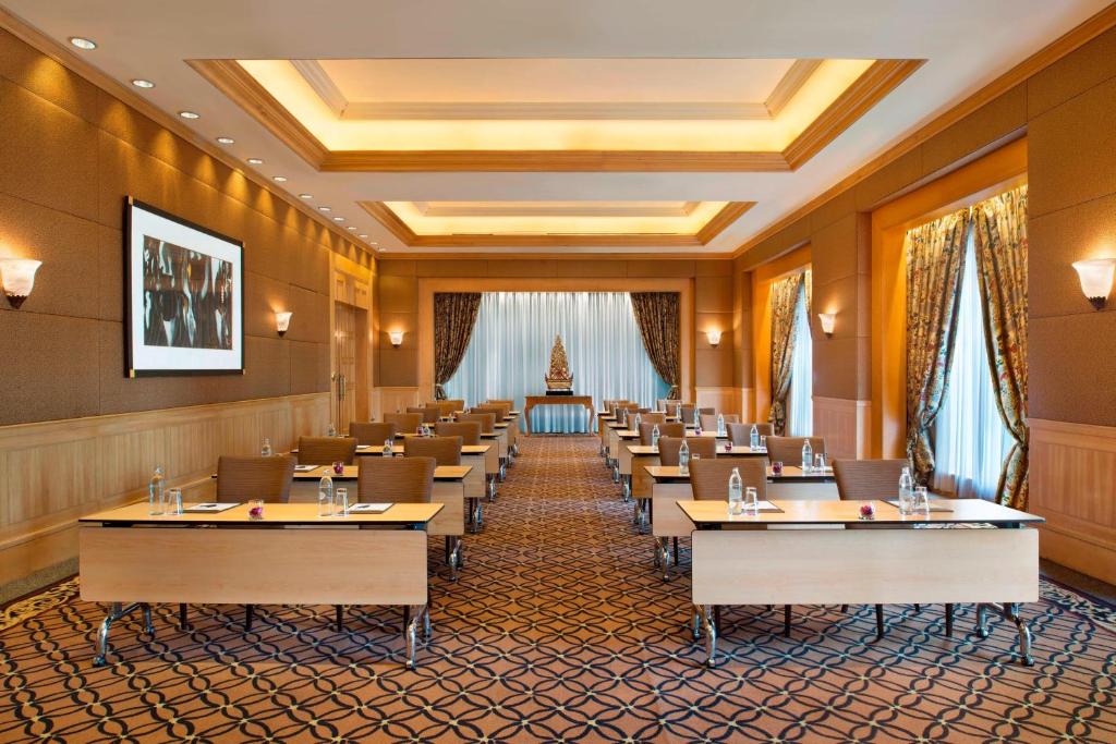 Sheraton Grande Sukhumvit, a Luxury Collection Hotel, Bangkok photo