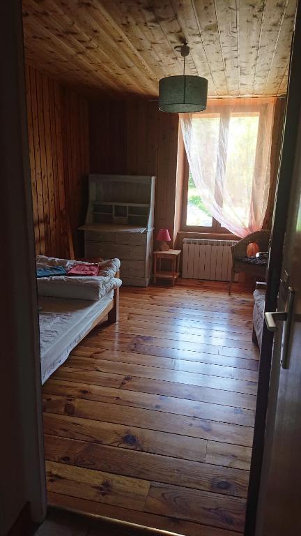 Val d Azur B C - Suite With Mountain View