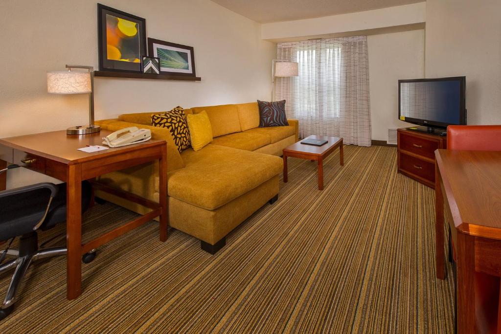 TV a/nebo společenská místnost v ubytování Residence Inn Columbia MD