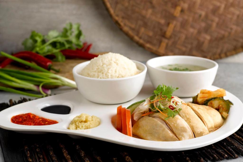 Đồ ăn tại/gần khách sạn