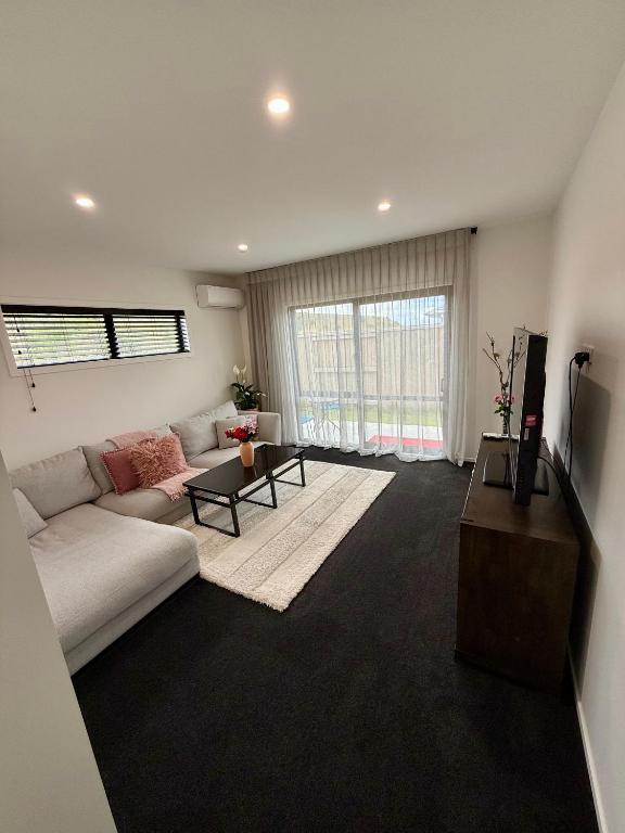 Brand New Home 2024 - Resim 5