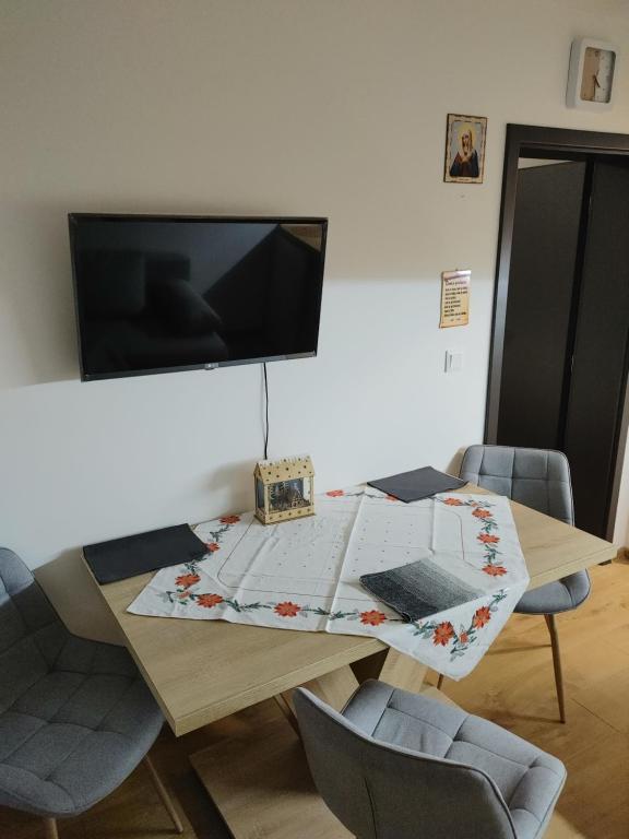 TV a/nebo společenská místnost v ubytování Apartment Kukučka - Tatranská Štrba