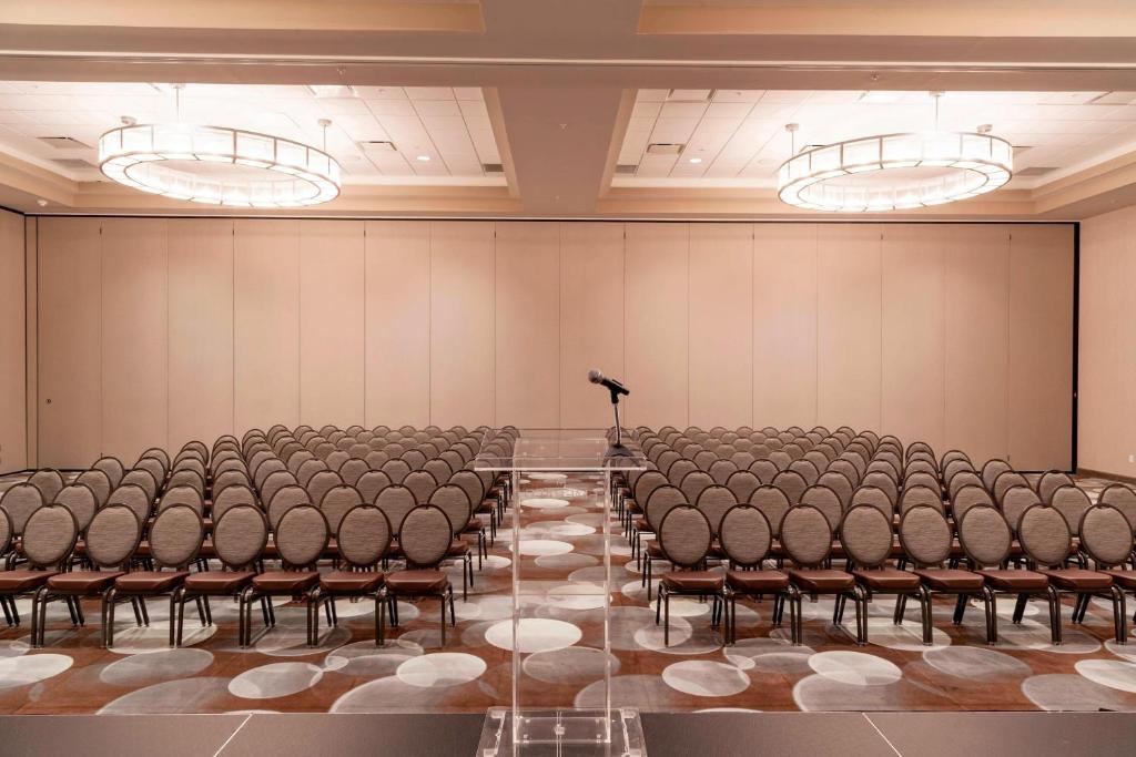 Residence Inn by Marriott Cleveland Avon at The Emerald Event Center photo