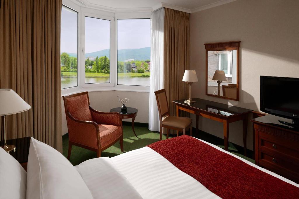 Heidelberg Marriott Hotel - Gastenkamer, 1 Kingsize Bed, Uitzicht Op De Rivier