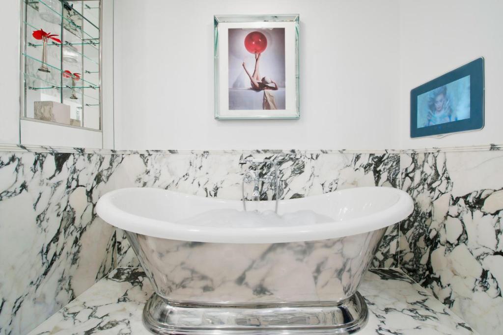 The Wellesley, a Luxury Collection Hotel, Knightsbridge, London - Resim 27