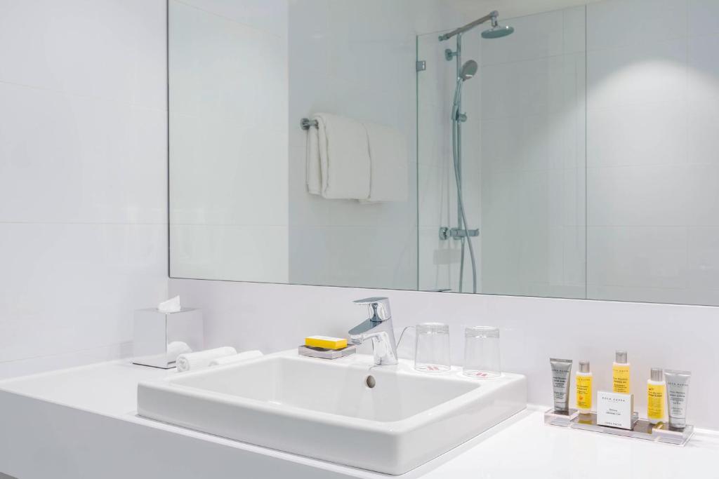 Un baño de Marriott Hotel The Hague