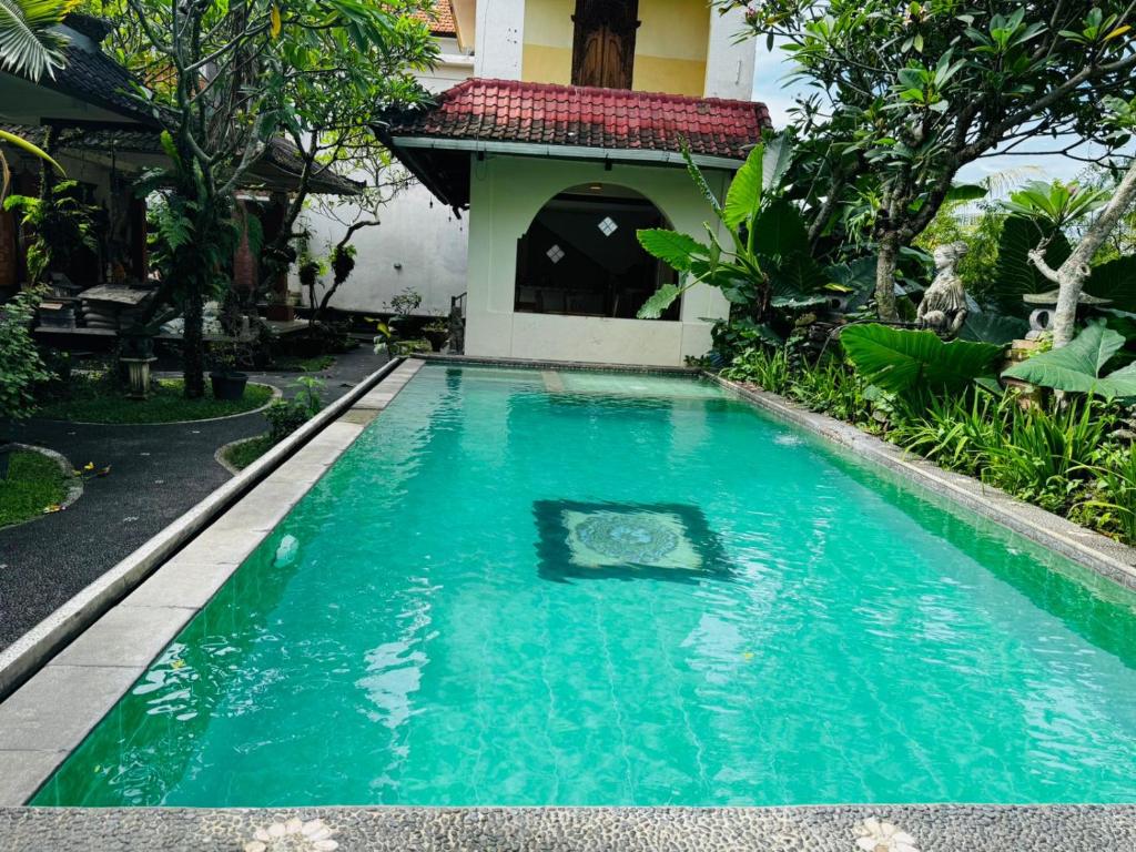 Bazén v ubytování Ubud Kerta Prashati nebo v jeho okolí