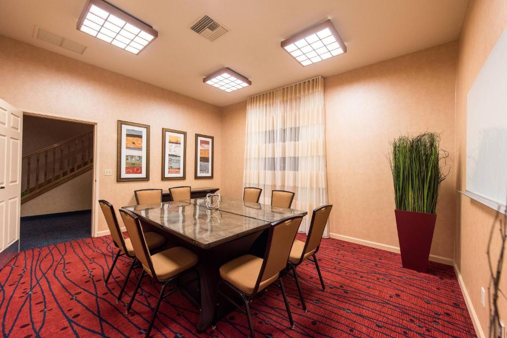 Fotografie z fotogalerie ubytování Residence Inn Palm Desert v destinaci Palm Desert