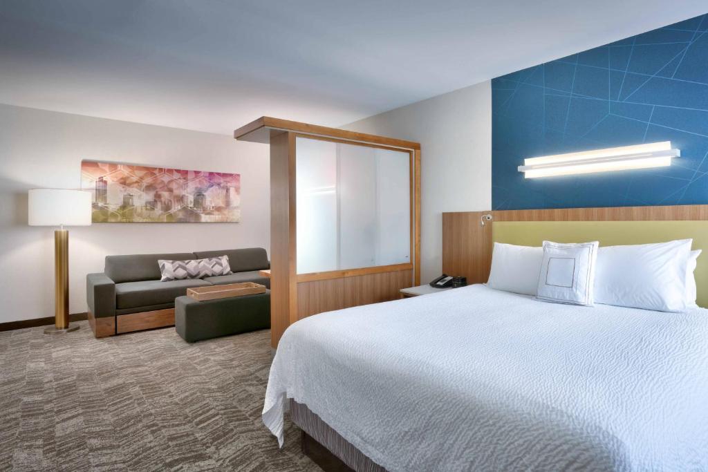 Postel nebo postele na pokoji v ubytování SpringHill Suites by Marriott Salt Lake City Draper