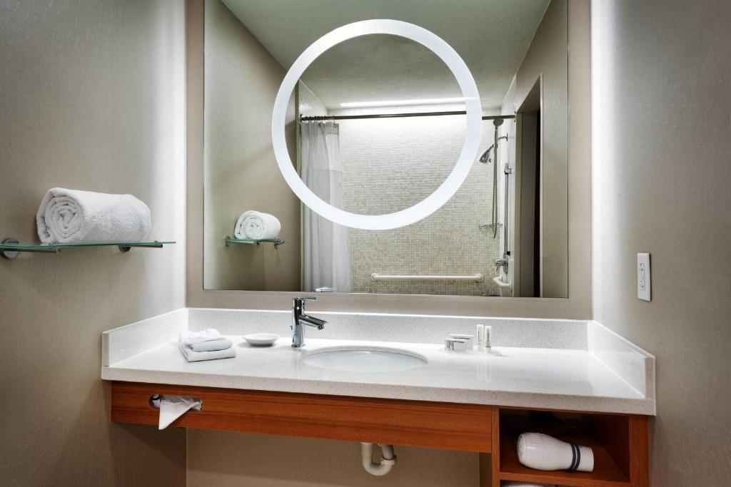 Koupelna v ubytování SpringHill Suites by Marriott Provo