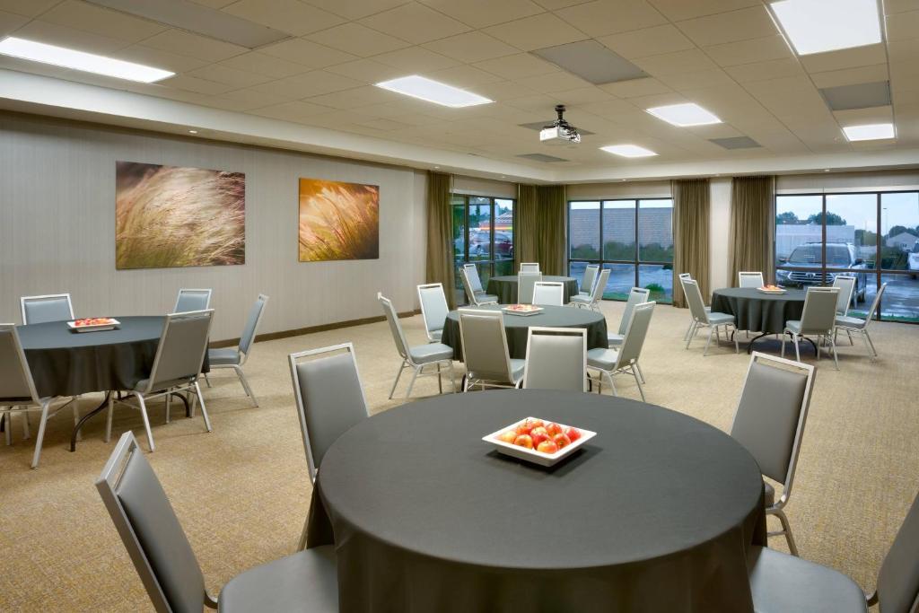 Posezení v ubytování Springhill Suites by Marriott Vernal