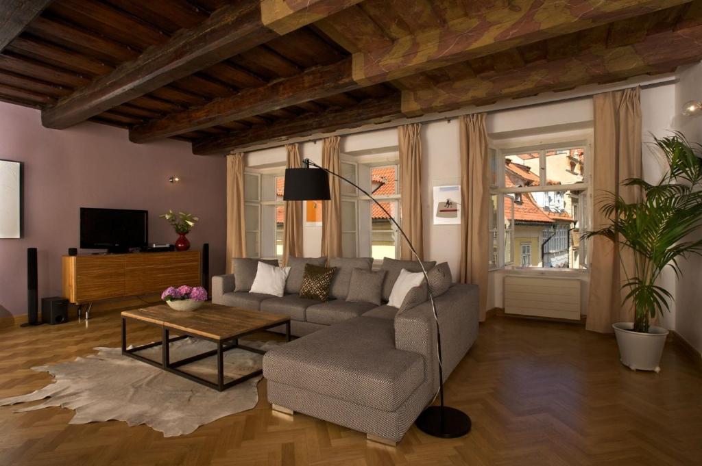 U Kapra Apartments - Executive Two-Bedroom Apartment