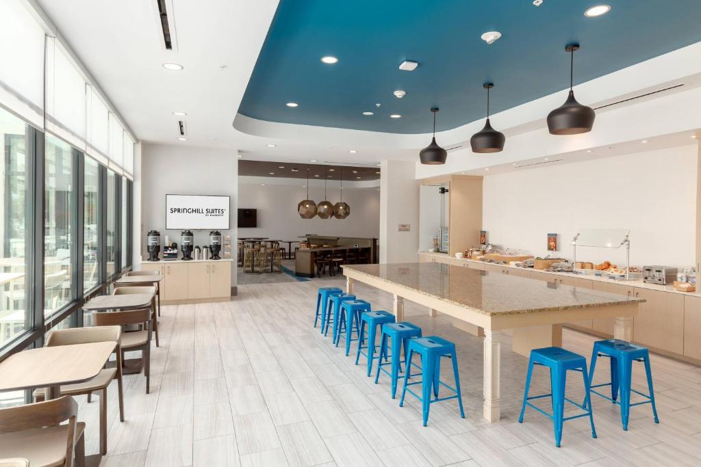 SpringHill Suites by Marriott Bradenton Downtown/Riverfront photo
