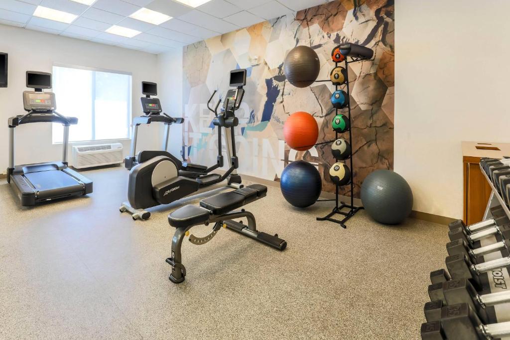 Fitness centrum a/nebo fitness zařízení v ubytování SpringHill Suites by Marriott Yuma