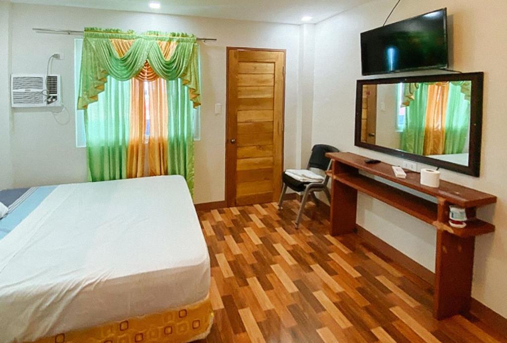 RedDoorz @ 4ks Pension House Bogo City Cebu - Habitación De Lujo