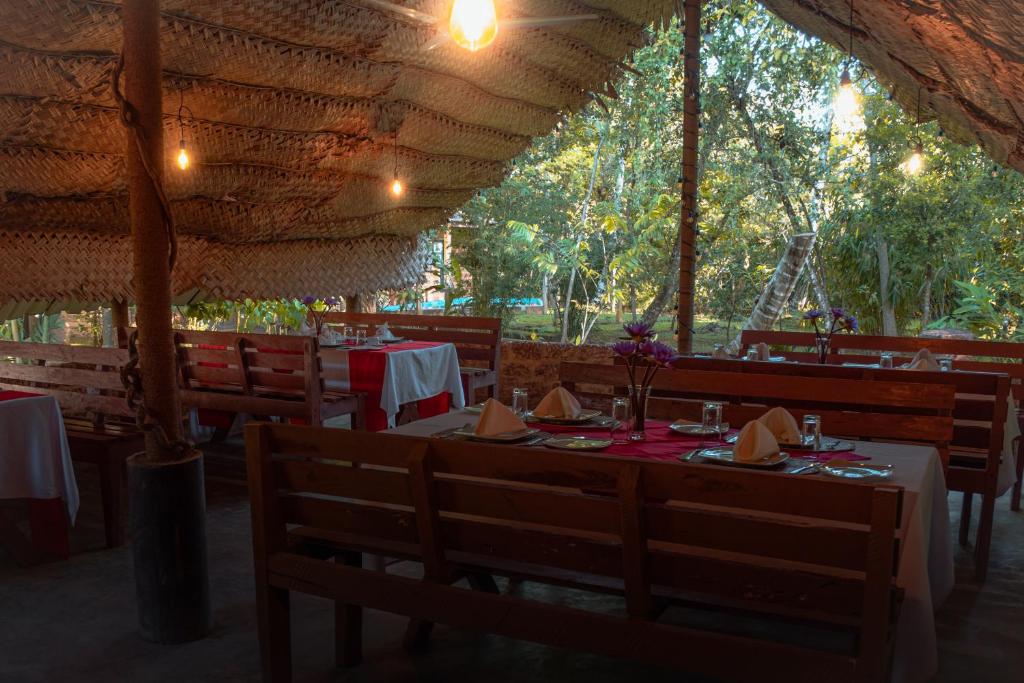 Restaurace v ubytování Hela Gedara Villa Beruwala