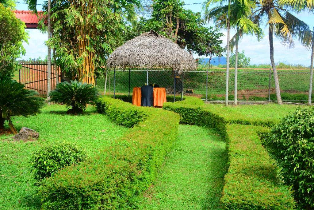 Zahrada ubytování Green Lake View Yala Resort