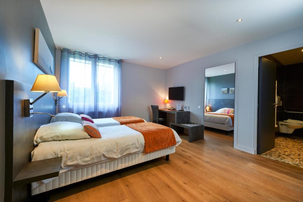 Cozy hôtel logis Morlaix - ファミリールーム（大人4名）