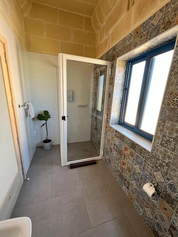 Fiftyfour West Boutique Living - 9