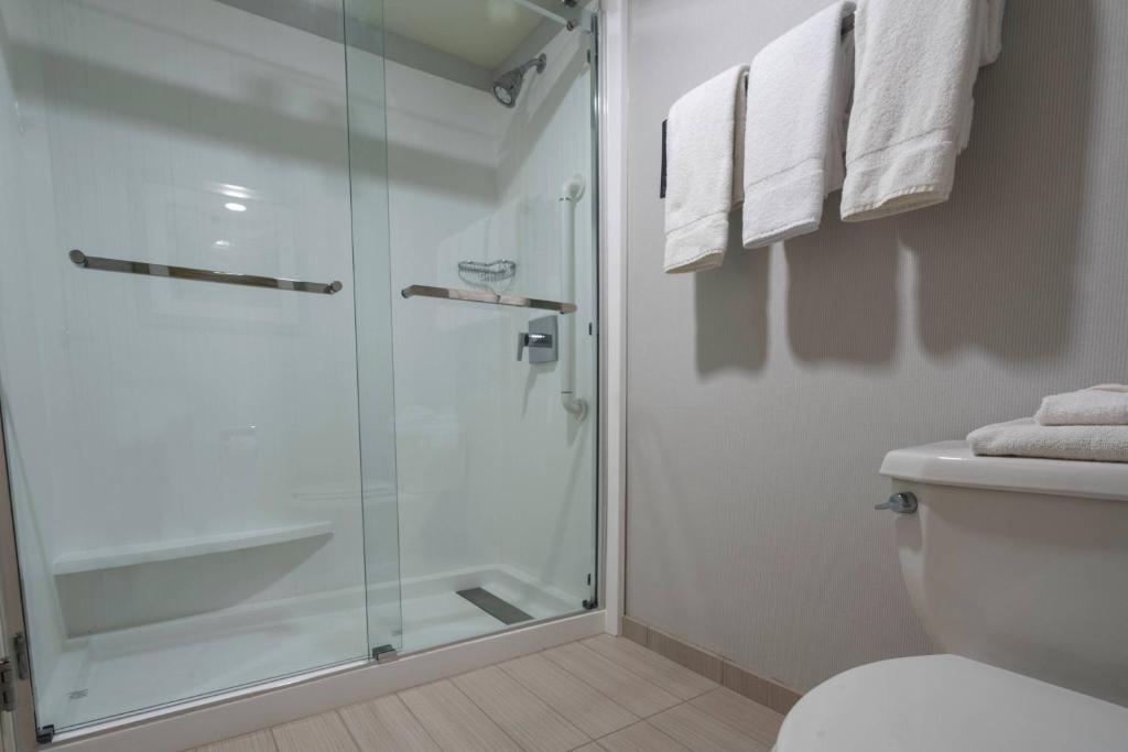 Courtyard by Marriott Cleveland Willoughby photo