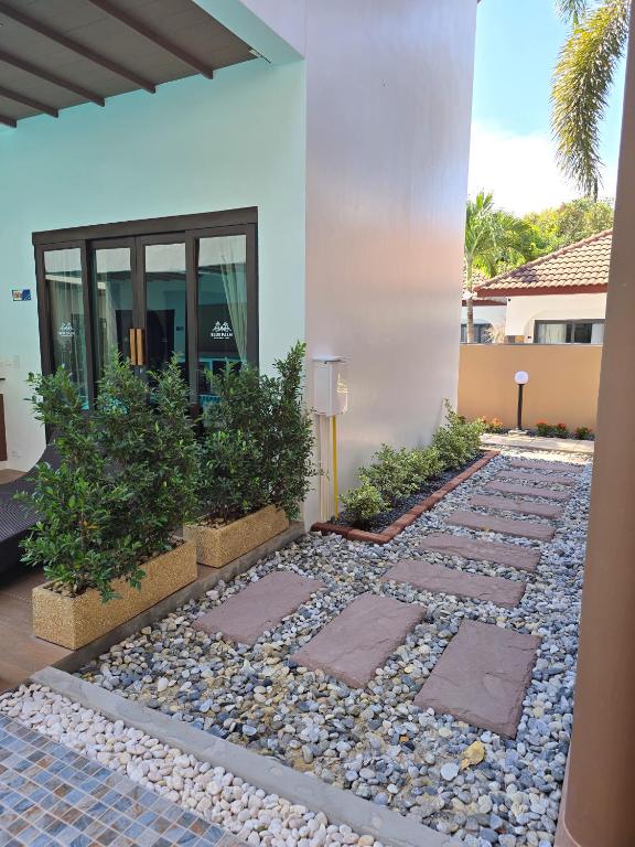 Zahrada ubytování Blue Palm Residence Kata