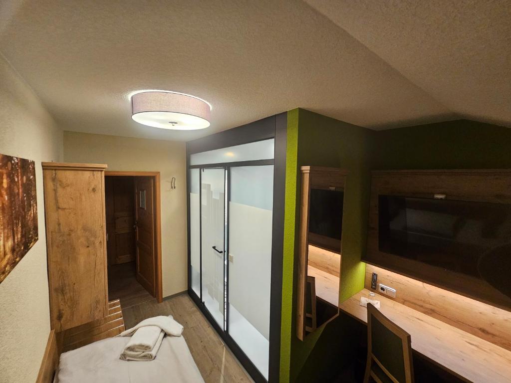 Zum Roten Hirsch im Grünen Wald - Single Room