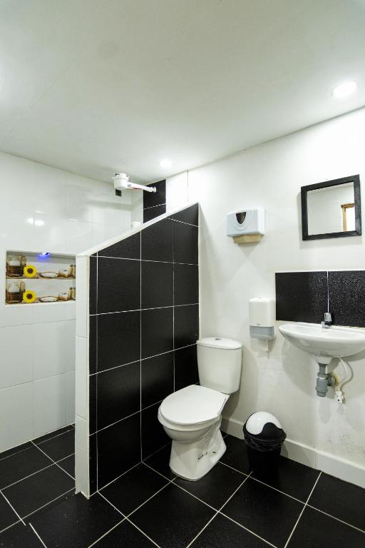 Koupelna v ubytování Hotel Orillas del Pizano