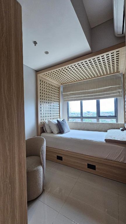 Postel nebo postele na pokoji v ubytování Apt Embarcadero 2BR with Netflix & Pool by Damaresa