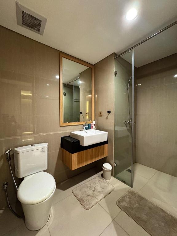 Koupelna v ubytování Apt Embarcadero 2BR with Netflix & Pool by Damaresa