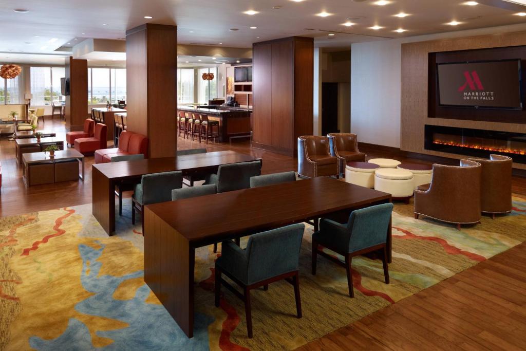 Niagara Falls Marriott on the Falls - Resim 42