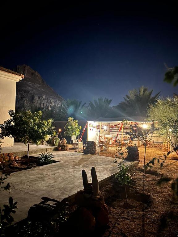 Fotografie z fotogalerie ubytování فيلا بمزرعة v destinaci Al Ula