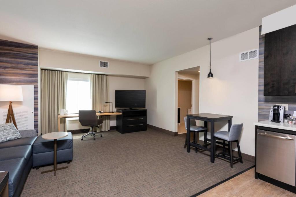 Residence Inn by Marriott Indianapolis South/Greenwood - Suite 1 Chambre, 1 Roi, Canapé-lit