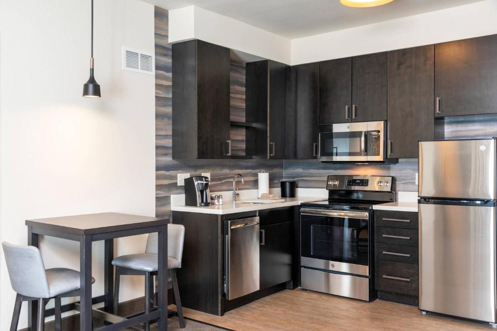 Residence Inn by Marriott Indianapolis South/Greenwood - 3-star hotel in Indianapolis, Indianapolis - photo 1