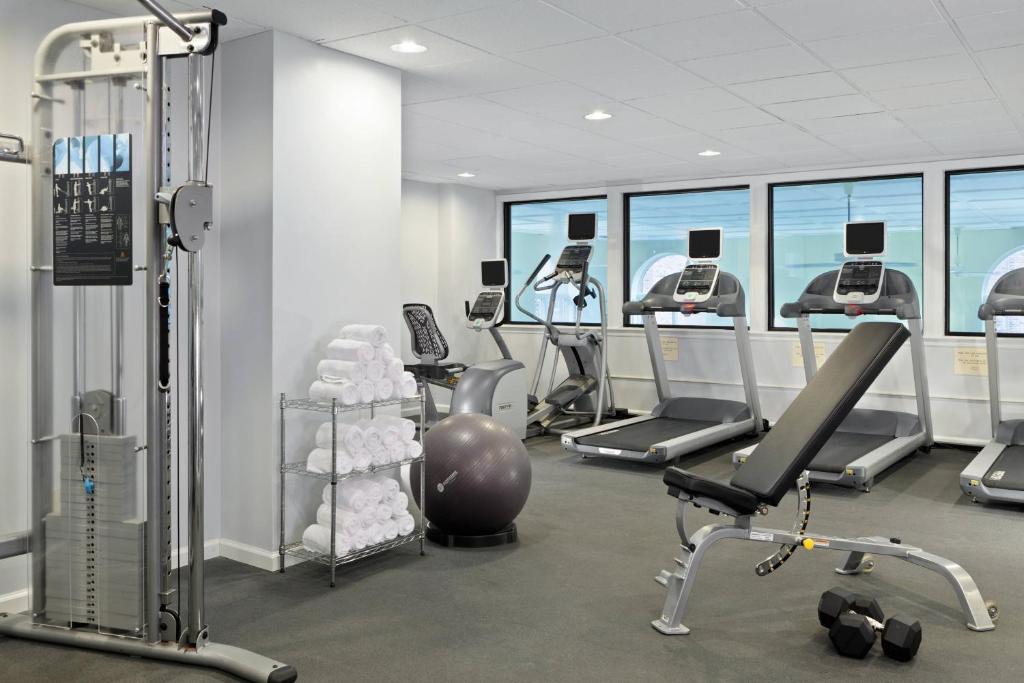 Fitness centrum a/nebo fitness zařízení v ubytování Residence Inn by Marriott West Orange