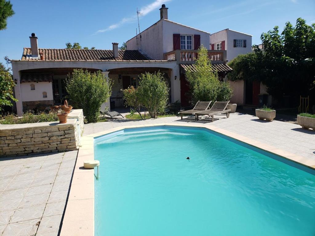 Maison familiale de charme avec piscine 6-8 personnes