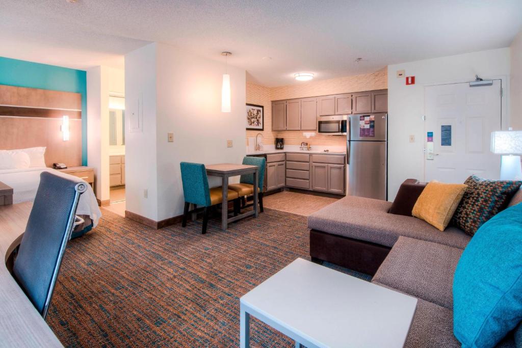 Residence Inn by Marriott Wilmington Landfall - Chambre De Luxe Queen