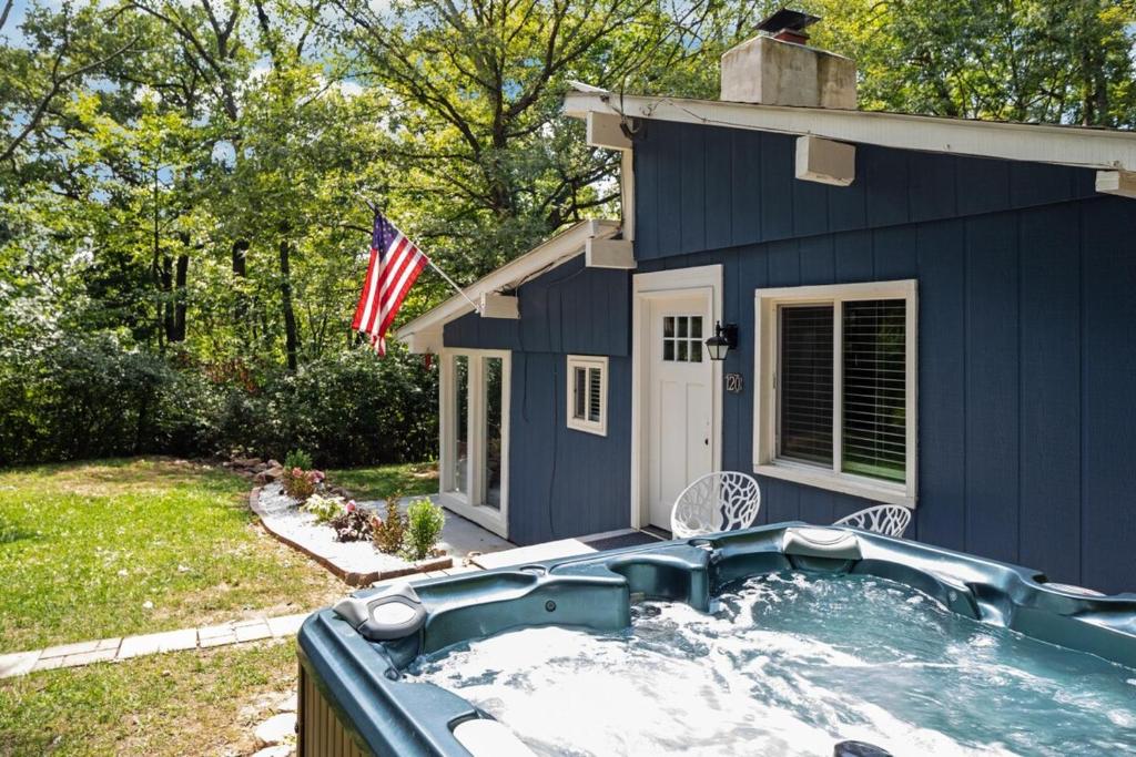 Aed väljaspool majutusasutust Bluebird Cabin