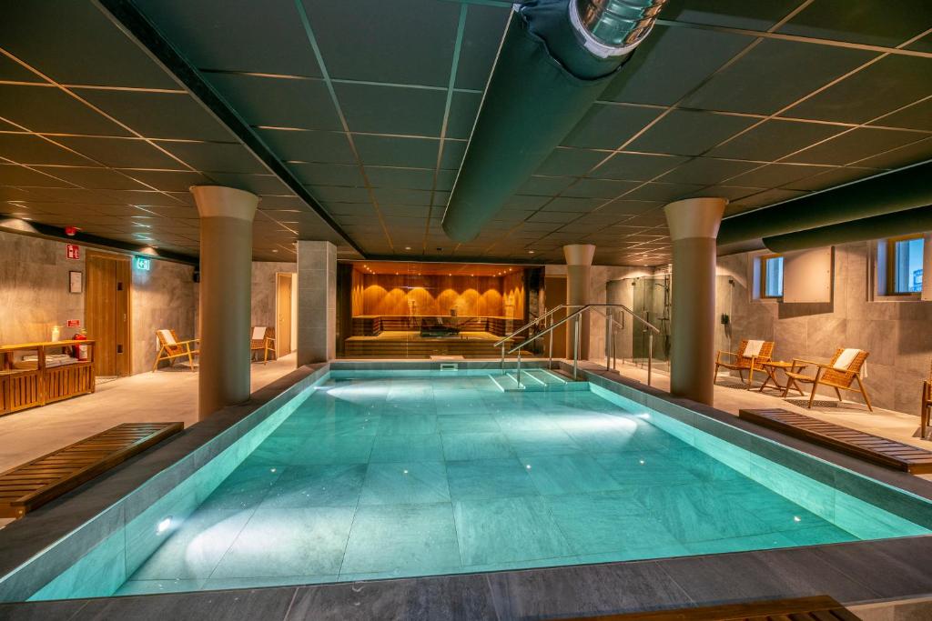 Bazén v ubytování Matarengi Lodge nebo v jeho okolí