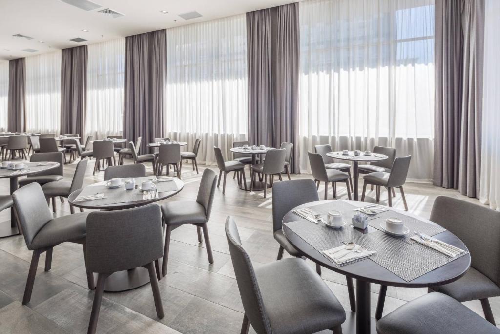 Restaurace v ubytování Courtyard by Marriott Chihuahua