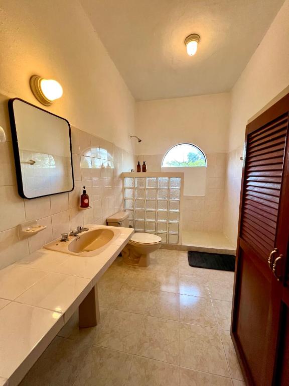 Ванна кімната в Hostal Patio Nómada