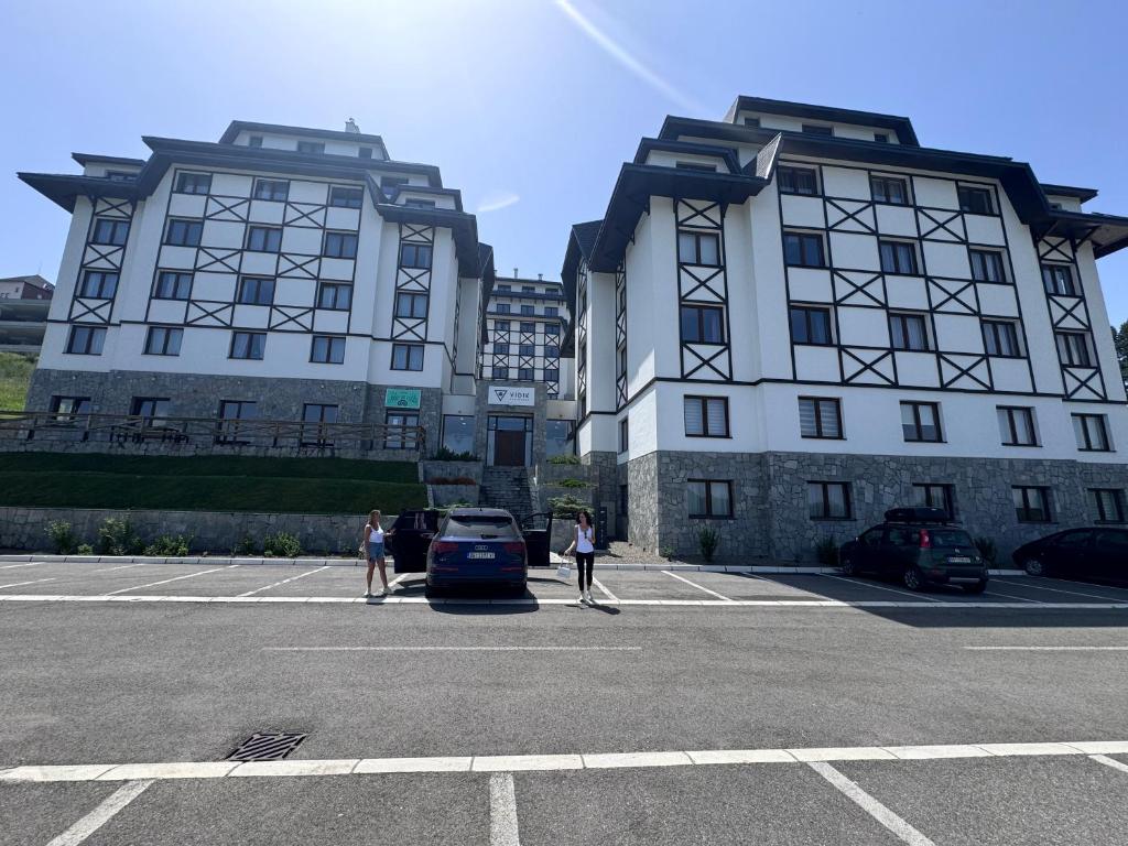 Budova, kde se aparthotel nachází
