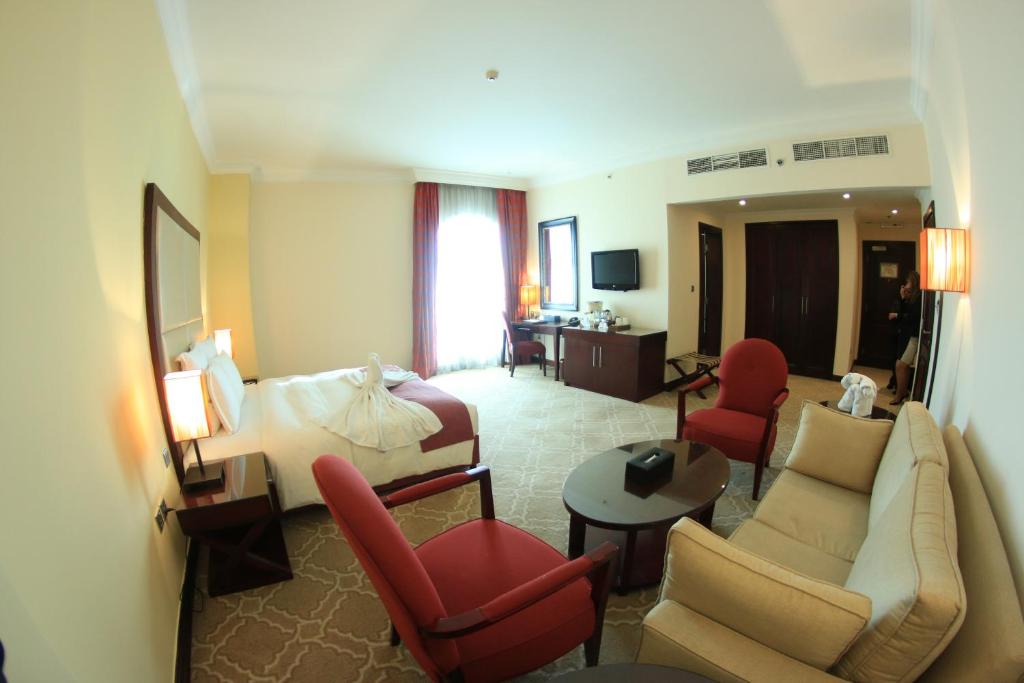 Posezení v ubytování Grand Regal Hotel