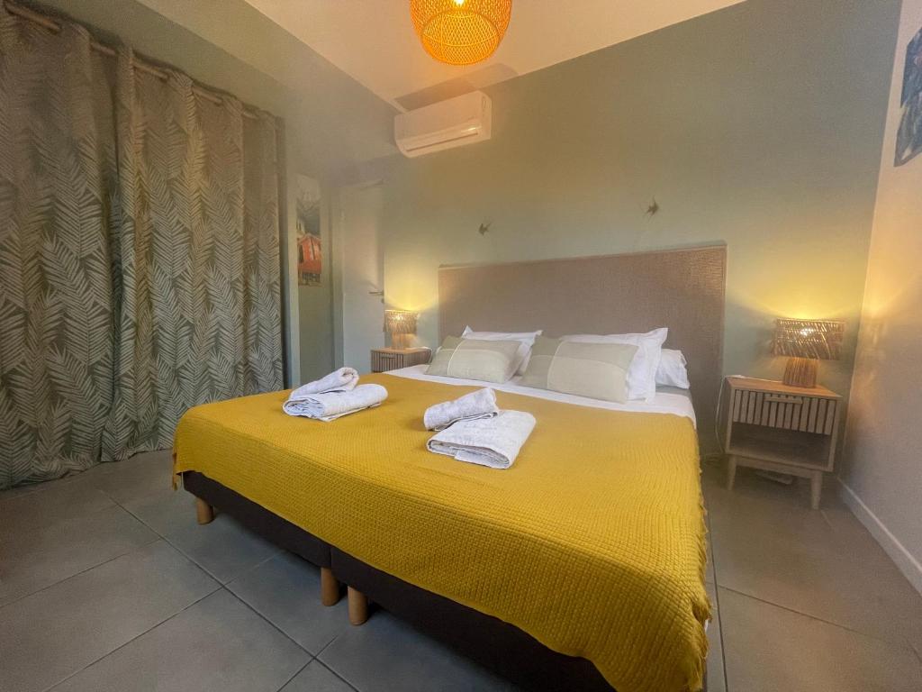 Postel nebo postele na pokoji v ubytování Villa Jalna Zamana 2 chambres piscine privée jardin
