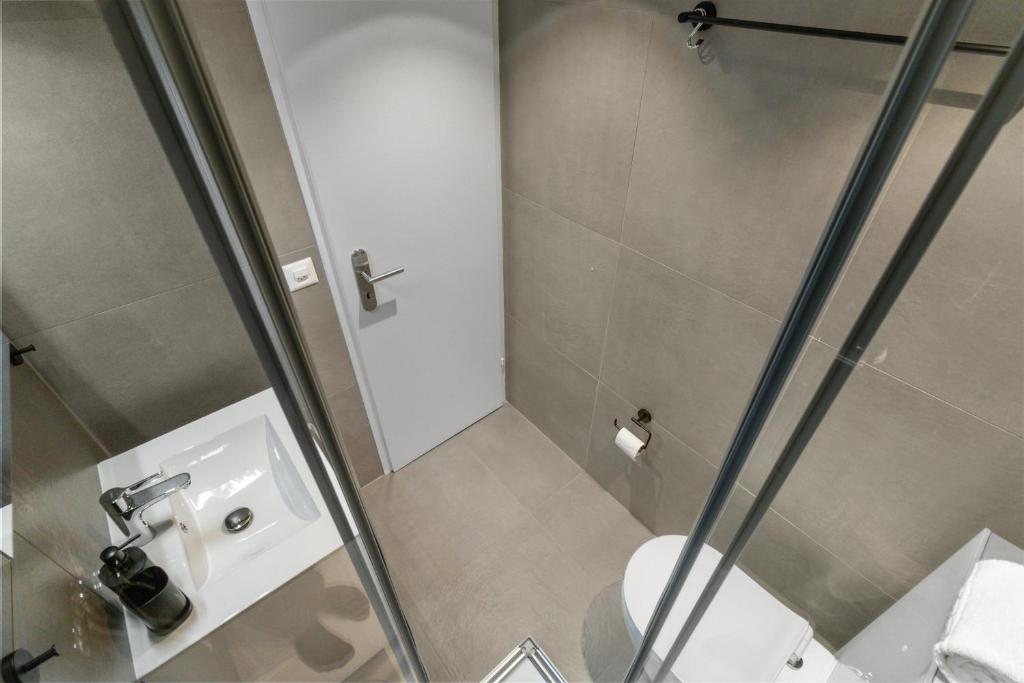Koupelna v ubytování Studio rénové au centre de Saas-Fee
