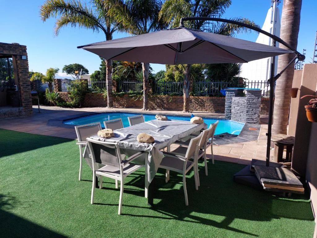 La alberca dentro o cerca de Maglovir 2 Bedrooms flats combo