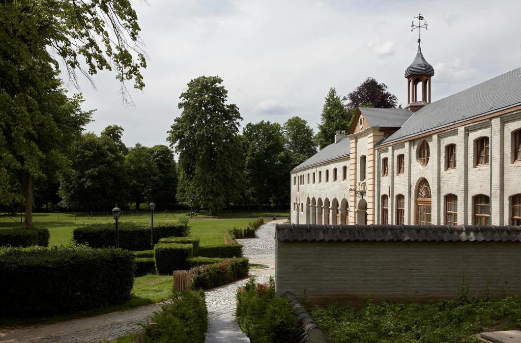 Zahrada ubytování B&B Baron’s House Neerijse-Leuven