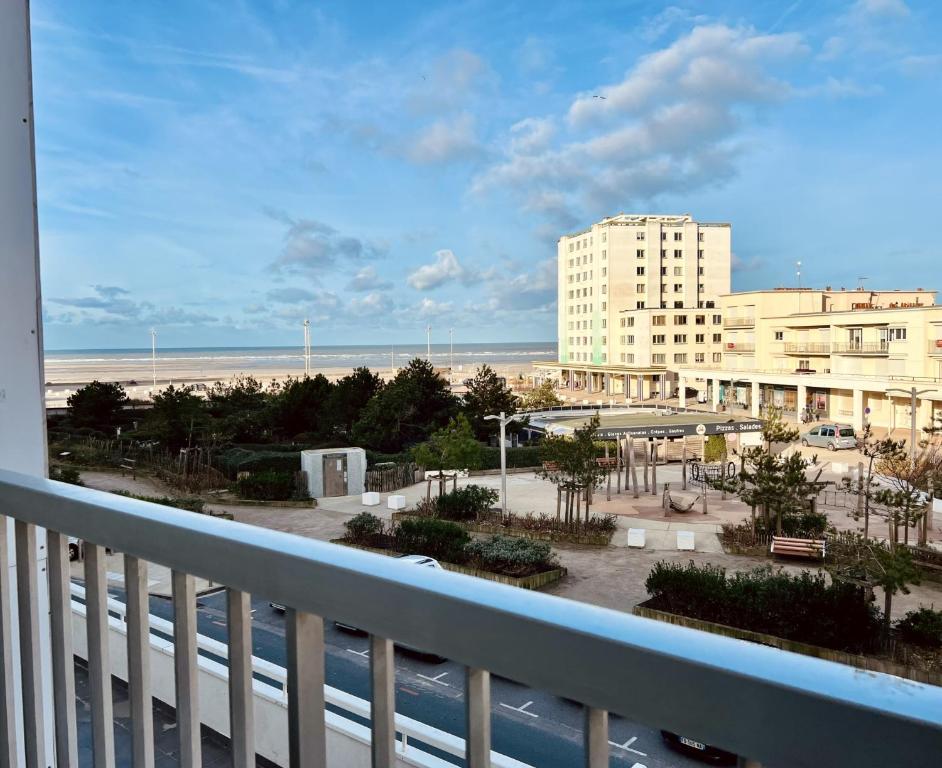 Balkón nebo terasa v ubytování Hôtel Le Littoral - Berck sur Mer