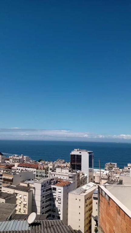 Γενική θέα στη θάλασσα ή θέα στη θάλασσα από  αυτό το κάμπινγκ